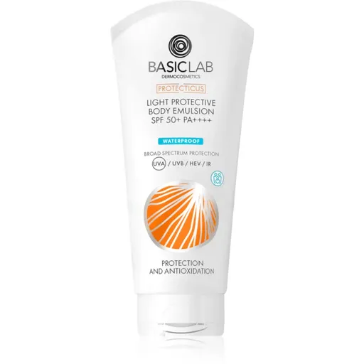 BasicLab Dermocosmetics Protecticus emulsie hidratanta si protectoare pentru fata si corp SPF 50+ rezistentă la apă 100 ml