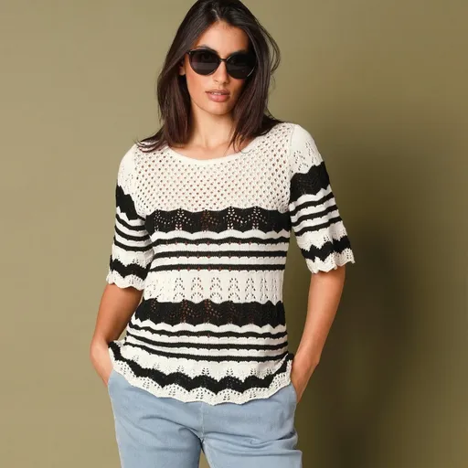 Pulover azura cu dungi