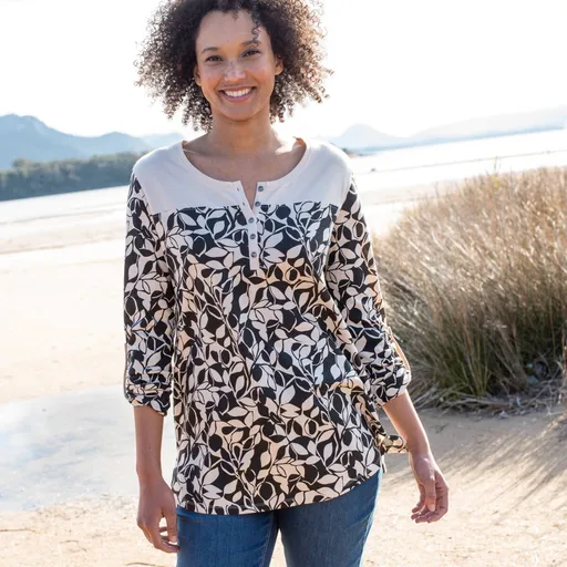 Tunică cu nasturi și imprimeu