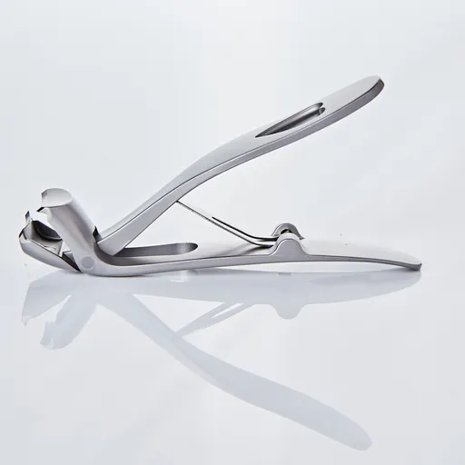 Tăietor de unghii ergonomic