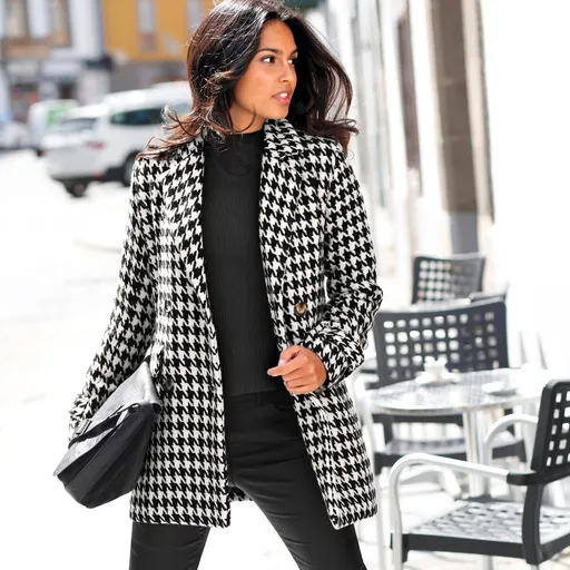 Palton cu închidere cu nasturi la două rânduri, model cu urme de cocoș