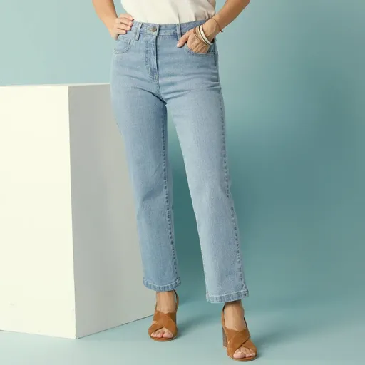 Blugi lungi până la gleznă, pentru o siluetă mai mică