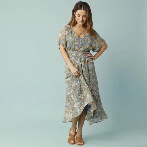 Rochie lungă cu imprimeu și decolteu în V, pentru siluetă mică