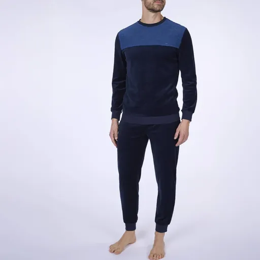 Pijamale din velur Daniel Hechter