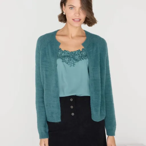 Pulover tricotat cu fire