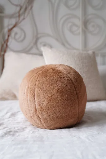 Perna, Pelus Top, 25x25x25 cm, 75% RECYCLED POLYESTER/25% POLYESTER, Maro deschis