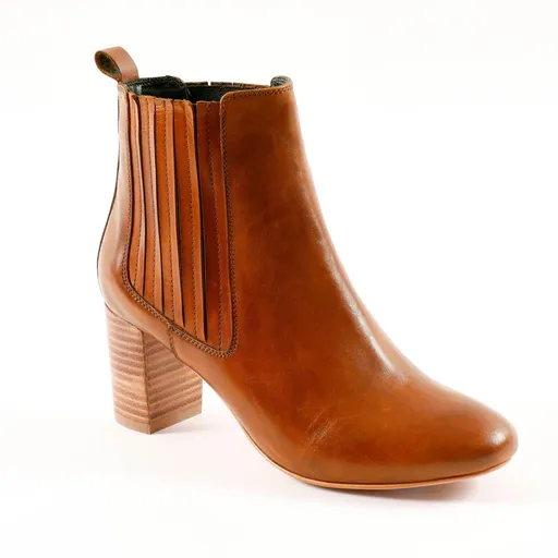 Botine din piele cu toc