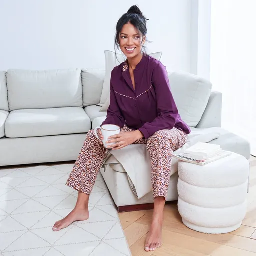 Pijamale cu imprimeu animal și cupe