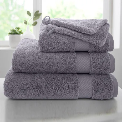 Un set moale de lenjerie de baie din pânză terry de la Colombine, bumbac și modal 500g/m2