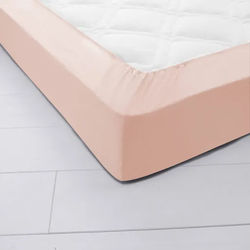 Cearșaf cu elastic într-o singură culoare, adâncime colț 26 cm