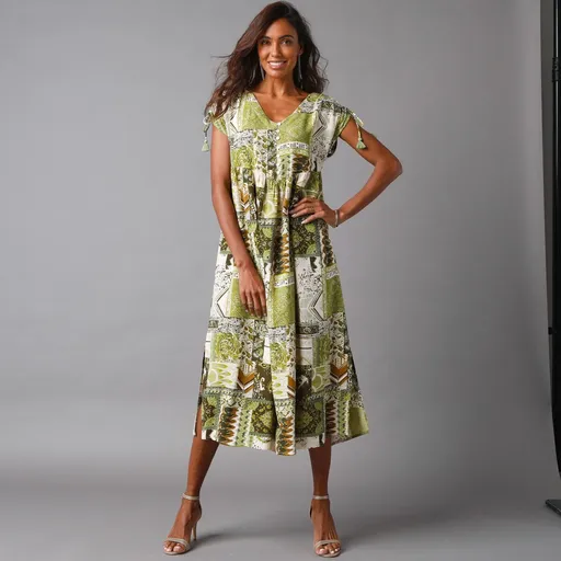 Rochie midi cu mâneci scurte și imprimeu