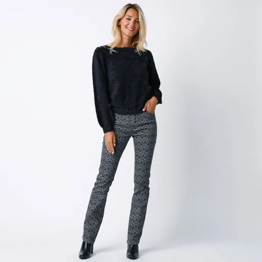 Pulover cu pietre și mărgele