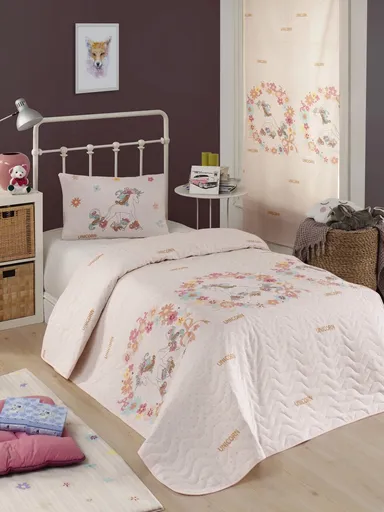 Set cuvertura matlasata Single 160x220 cm, 2 piese, L'essentiel Maison, Unicornlar, 65% bumbac/35% poliester , Roz / Bej