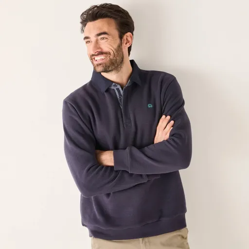 Hanorac călduros cu guler polo și broderie pe față