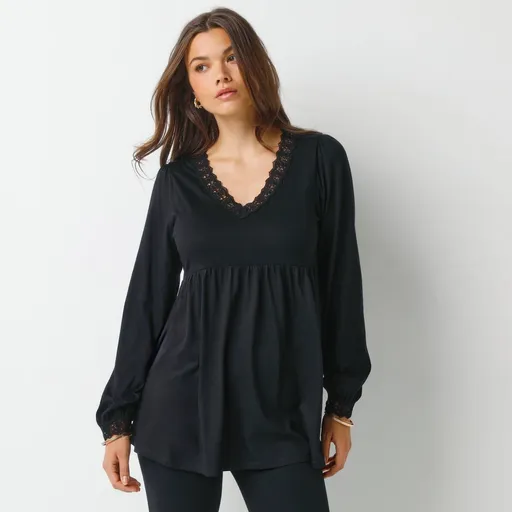 Tunică cu bordură macramé