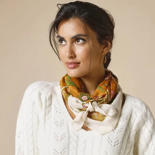 Eșarfă pătrată mare cu imprimeu floral