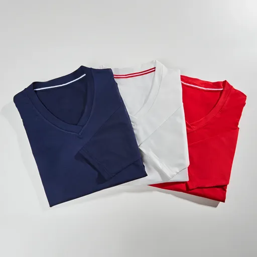 3 tricouri cu decolteu în V