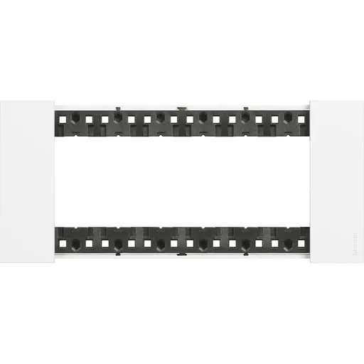 Rama ornament 6 module Bticino Living Now KA4806KW, alb