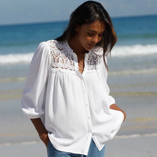 Bluză cu nasturi cu macrameu