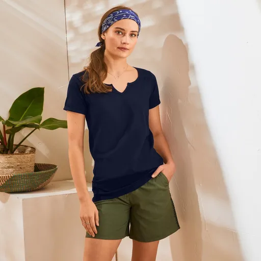 Tricou de culoare solidă cu decolteu tunisian