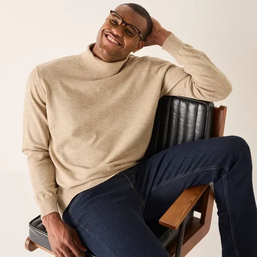 Pulover cu guler înalt din 80% lână