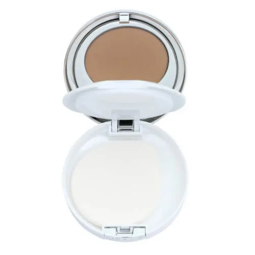 Clinique Make-up pudră cu corector 2 in 1 Beyond Perfecting (Powder Foundation + Concealer) 14,5 g 09 Neutral