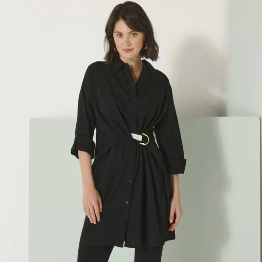 Tunică cu nasturi și centură cu cordon