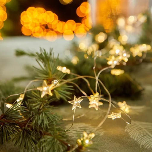 Ghirlandă cu steluțe sclipitoare delicate