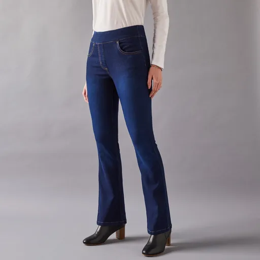 Colanți elastici tip bootcut pentru o siluetă mai scundă