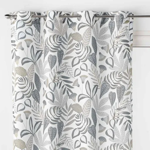 Perdea cu ochiuri și imprimeu floral