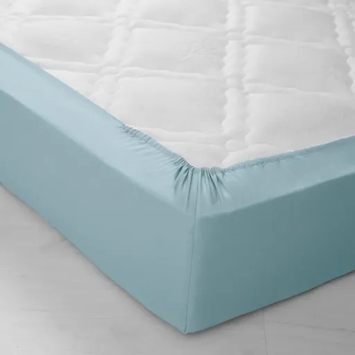 Cearșaf cu elastic într-o singură culoare, adâncime colț 26 cm