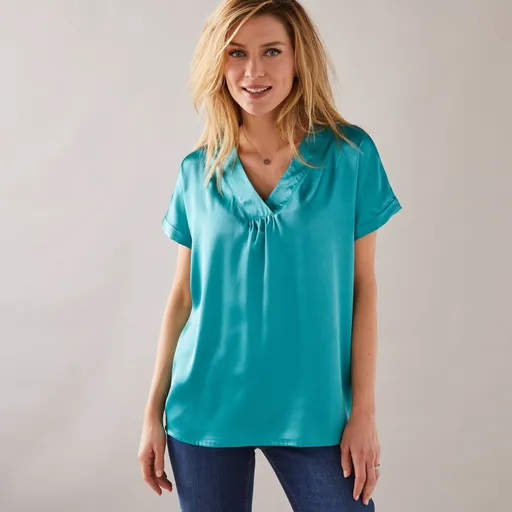 Bluză din satin cu decolteu în V