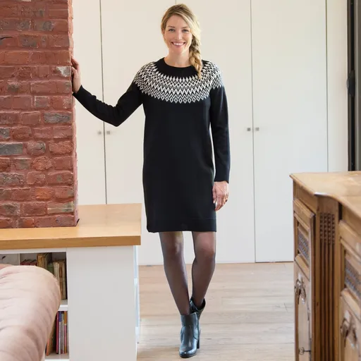 Rochie pulover cu decolteu barcă, tricot jacquard