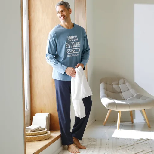 Pijamale cu pantaloni și mâneci lungi