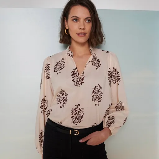 Bluză cu guler ridicat, mâneci încrețite și imprimeu