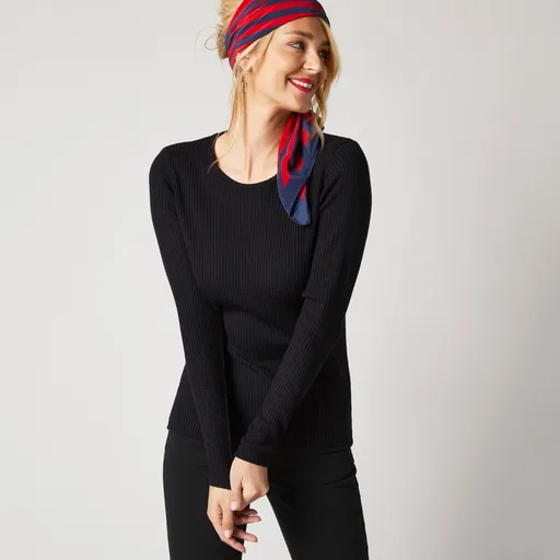 Pulover cu guler rotund și nervuri