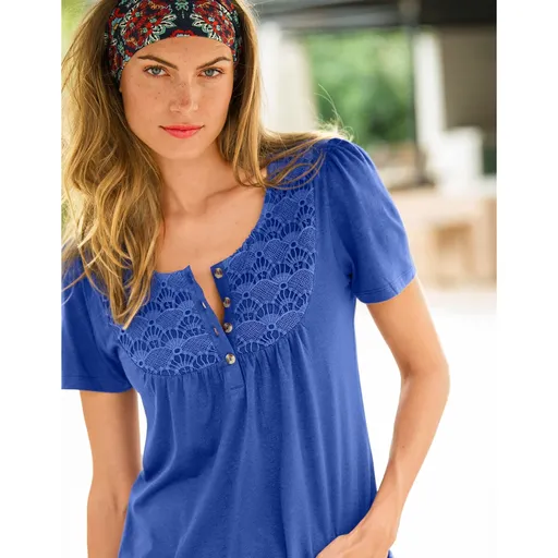 Tricou cu macramé și mâneci scurte