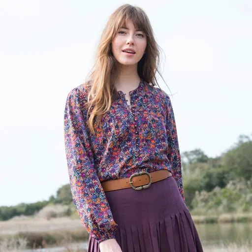 Bluză cu imprimeu de frunze în stil popular