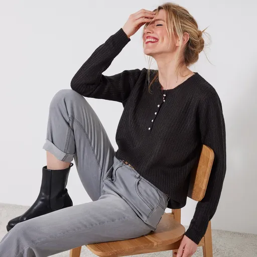 Pulover cu decolteu tunică, model simplu tricotat