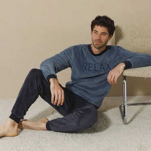 Pijamale relaxante din fleece