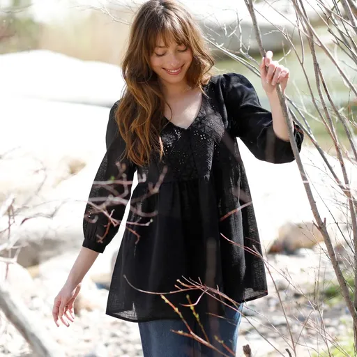 Bluză cu dantelă englezească