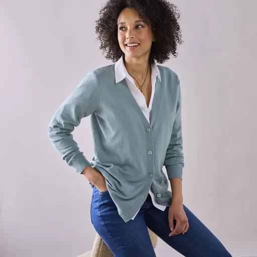 Pulover cu decolteu în V din lână de miel