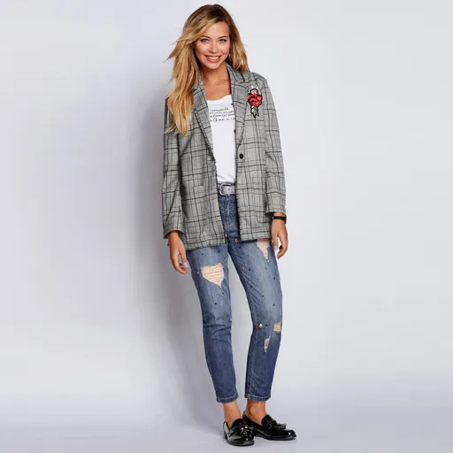 Blugi boyfriend cu efect stricat