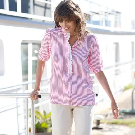 Bluză cu nasturi, muselină