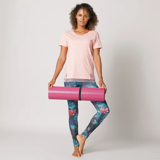 Tricou cu detalii din plasă