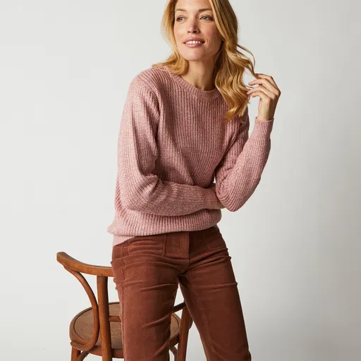 Pulover cu guler rotund și model simplu