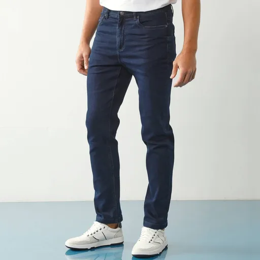 Blugi drepți cu 5 buzunare din denim elastic, dacă ai peste 178 cm, lungime interioară picior 82 cm