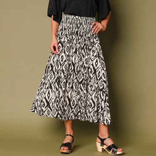 Rochie lungă cu volane în talie