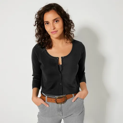 Bolero tricotat cu nasturi și mâneci 3/4