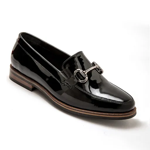 Sandale cu șireturi,